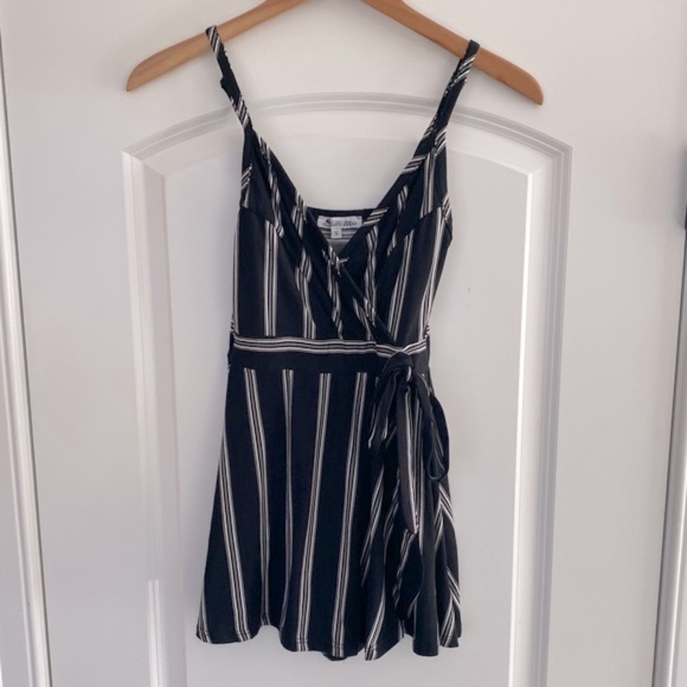 Stiletto’s Faux Wrap Striped Romper (S)